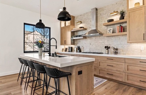 Hurricane House | New home with Private Pool, Sauna, Hot Tubs, Views
