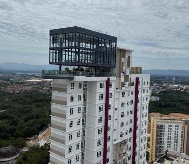 Nilai Apartment | New Homestay at Mesahill premier residence with rooftop sky deck mountain view