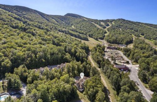 Sunday River Area House | New host! Exceptional Sunday River Ski In Ski Out Condo
