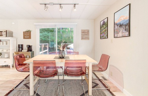 Packwood House | New HOT TUB w a view, Private Wilderness Oasis, Riverfront, Rainier View, AC