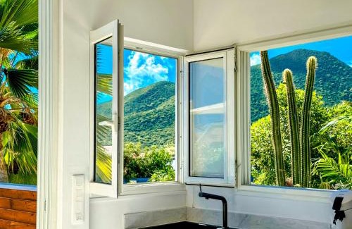 Orient Bay Villa | NEW House 2 bathrooms, 3 terraces and ocean view Orient Bay