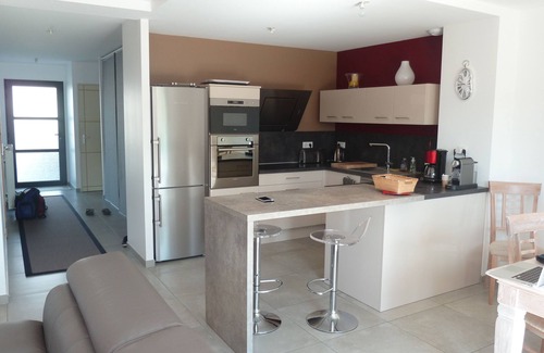 Pessac House | NEW HOUSE CONTEMPORARY CALM QUARTER