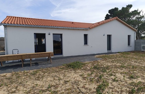 Olonne-sur-Mer House | New house for 14 people with view of the marshes near the sea with sauna for 4 people