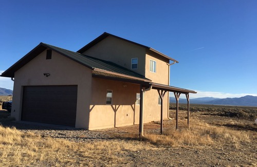 Taos House | New House ,Great Views,near Taos Mesa Brewpub with New Hot Tub