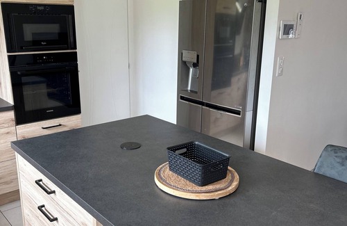 La Tour-du-Crieu House | New house ground floor 2 bedrooms garage terrace