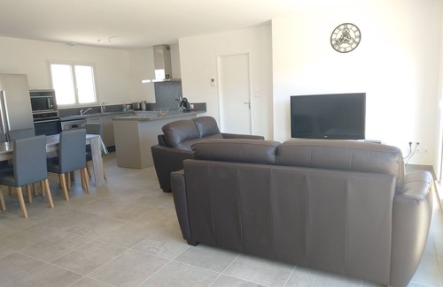 Belvezet House | New house with all modern comforts