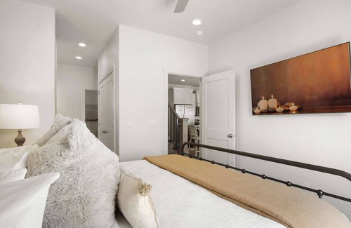 Washington Fields House | New Hygge House EV Charger
