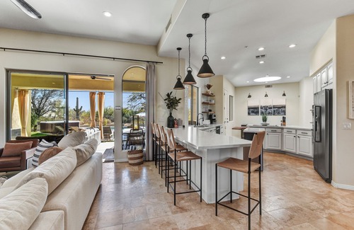 Pinnacle Peak Vistas III House | NEW I Above Scottsdale Pinnacle Peak Escape I Pool/Spa | Putting Green l 8 Bd