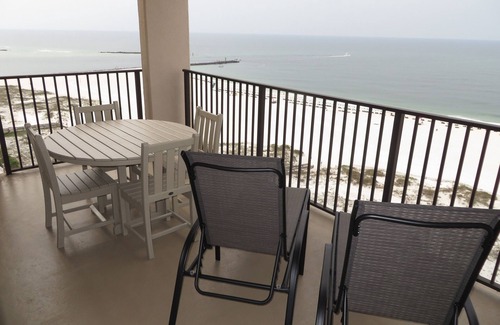 Orange Beach Condo | New in 2020! All new tile floors. New cabinets and granite counter tops