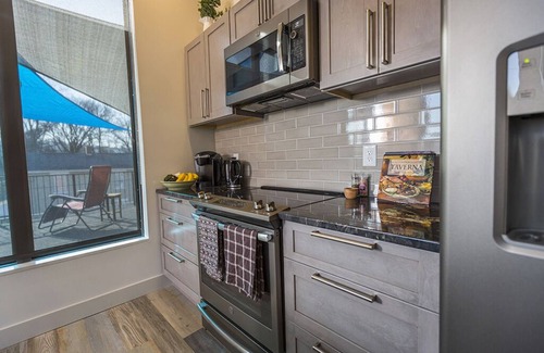 Cincinnati Apartment | NEW - Industrial Loft in East End Entertainment District