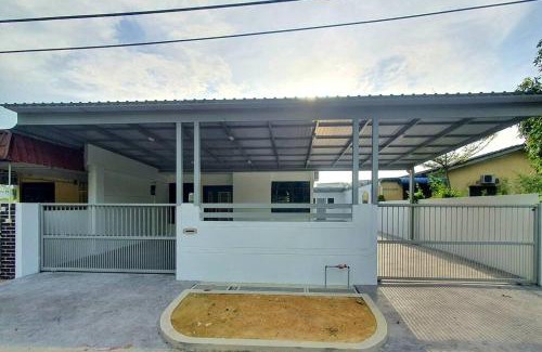 Central Seberang Perai House | (New)Jovial Cozy&Stylish House 4Room@BM Sri Rambai