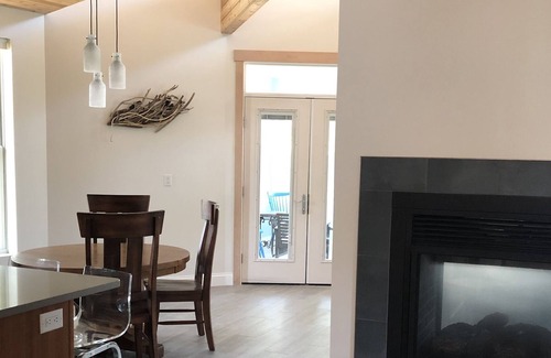 South Haven House | NEW JULY WEEK! Peaceful, light-filled, and spacious vacation home