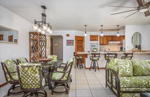 Kahaluu Bay Condo | New! 🌺 Kahaluu Bay Village 201 🐠 Close to Snorkeling, Swimming & Surfing Plus Pool 🐬