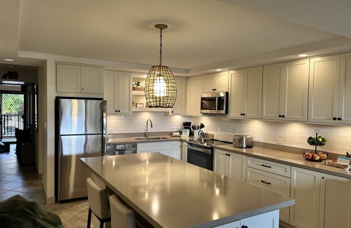 Kihei Condo | ⭐️ NEW KITCHEN - Large lanai with best views of sunsets, pool & grounds ⭐️