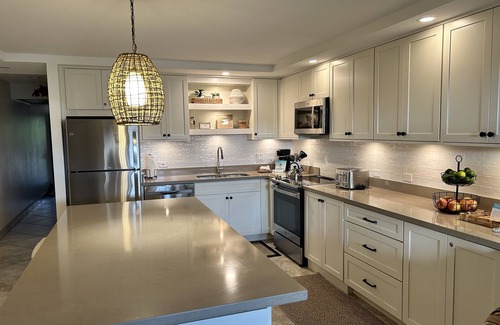 Kihei Condo | ⭐️ NEW KITCHEN - Large lanai with best views of sunsets, pool & grounds ⭐️