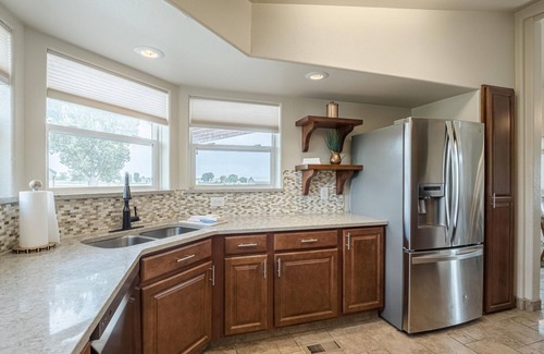 Loma House | NEW! Koko: Mountain Views, BBQ & Patio!