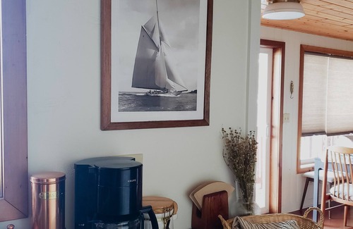 Sudden Valley Cabin | *NEW* Lakefront Cabin with Boat Dock