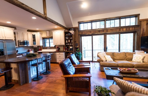 Canton House | NEW LAKEFRONT CRAFTSMAN STYLE HOUSE IN THE MOUNTAINS