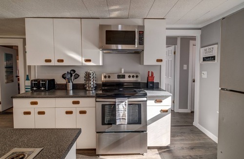 Alton Bay House | New Lakefront Home sleeps 14 with dock.