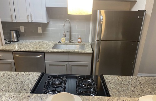Lenox Apartment | New Lenox mall Nieman Marcus Saks fifth Avenue apartment
