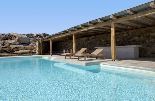 Kalafatis Villa | NEW LIBERATION VILLA 2 MYKONOS