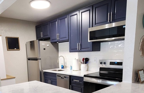 Sarasota Cottage | NEW.Lido Key Cottage
