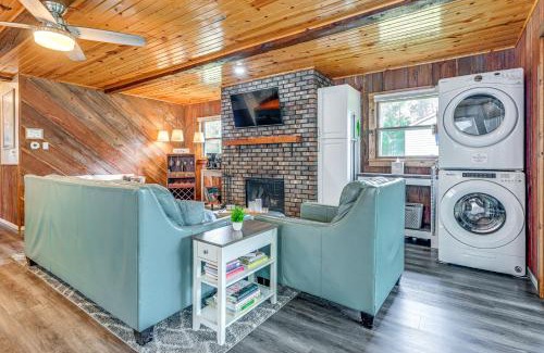 New Lisbon House | New Lisbon Home with Fire Pit and Ping-Pong!