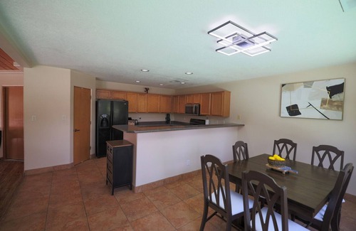 Northeast Heights House | New listed home near Balloon Fiesta Park! Sleeps 10!