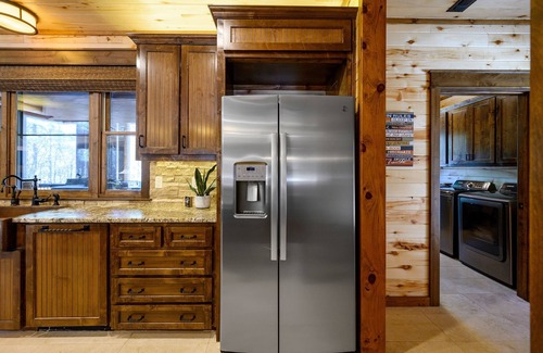 Hochatown Cabin | New Listing- 6 Bed 6.5 bath!
