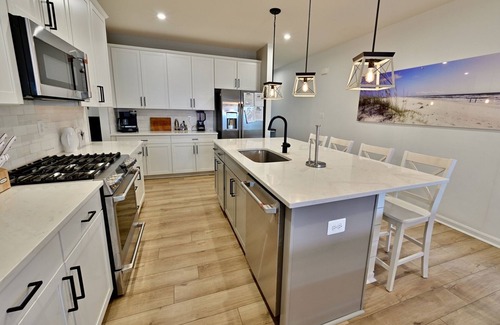 Bayside House | New Listing: Bayside Resort: W Fenwick Island Beach House: 5BR 4.5 Bath 3 Suites