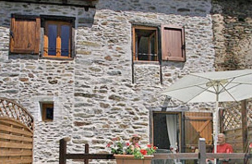 Vieillevie Cottage | NEW LISTING! Beautifully restored stone cottage in a small hamlet in Lot Valley