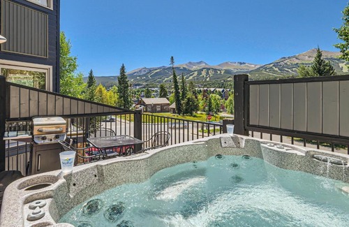 Historic District House | NEW LISTING! Breck Mountain Magic condo