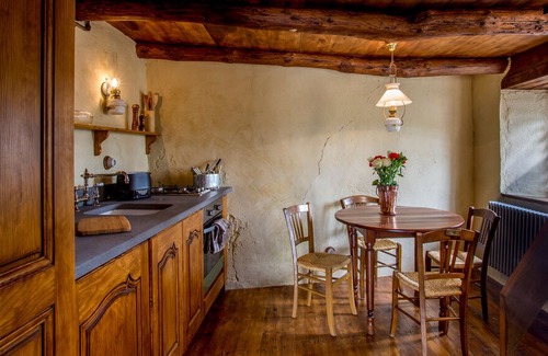 Andelat Cottage | New Listing! Chateau du Sailhant, Maison Roche