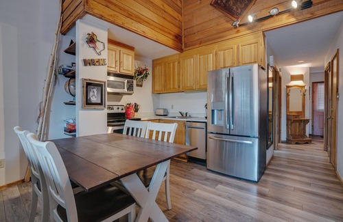 Angel Fire Condo | New listing! Condo within walking distance of the lift