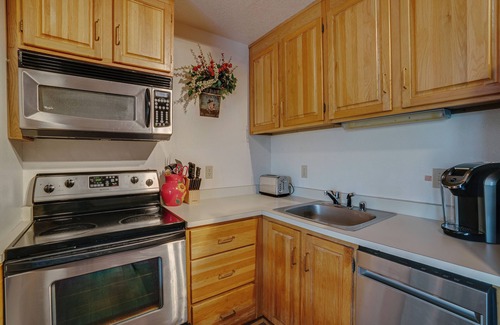 Angel Fire Condo | New listing! Condo within walking distance of the lift