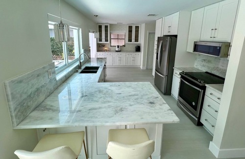 Imperial Point House | New Listing Discount-3/2 for 6-Heart Ft.Lauderdale