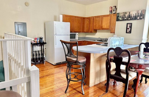 Rivermont Apartment | New Listing Discount Private 2BR Apt near Downtown Sleeps 4