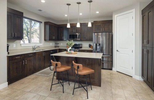 Moab House | New Listing Discounts | Pool/Spa | Garage | Bikes | End Unit | DT Location | 672