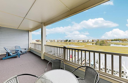 Heron Harbour Isle Apartment | New Listing! Heron Harbor Haven with Pools & Tennis condo
