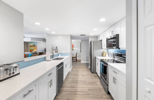 South Island Condo | New Listing - Hidden Gem - Gullwing # 1103