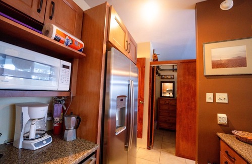 Taos Ski Valley Condo | New Listing In The Taos Ski Valley short walk to base/chairlift, hottub, parking