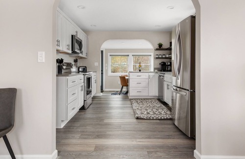 Candler House | 🌳NEW LISTING in West Asheville! Lovingly Renovated, With Views🌳