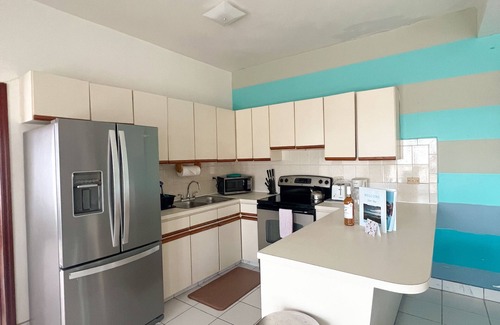 Bolongo Bay Condo | New Listing! Island Bliss - Close to beaches, restaurants & shops.