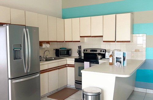 Bolongo Bay Condo | New Listing! Island Bliss - Close to beaches, restaurants & shops.