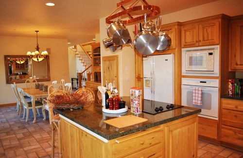 Florence House | New Listing! Luxurious Lakefront Estate with private dock, fire pit, gas grill, and amazing views