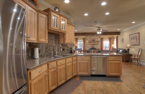Creede House | New Listing!One-of-a-Kind Luxe Riverfront Home-Fishing Access-Mins Dtn Creede