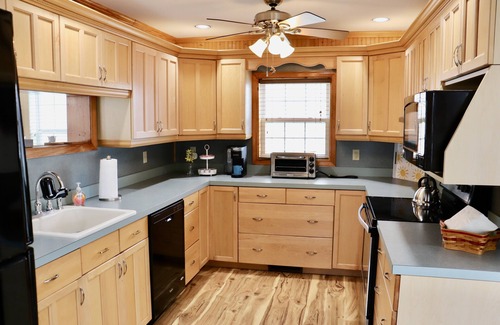 Long Neck House | New Listing! Osocozy. Waterfront home on the Indian River Bay. Lovely views!