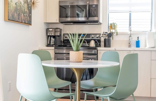 Joshua Tree House | New Listing! Outdoor Grill~Hammocks~Firepit