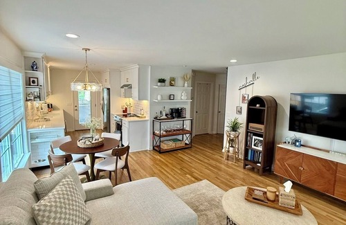 Inglewood House | NEW LISTING - Pet Friendly East Nashville Oasis for Ultimate Local Experience