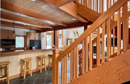 Golden Ski Chalet | New Listing! Purcell Woods Chalet – Sleeps 12